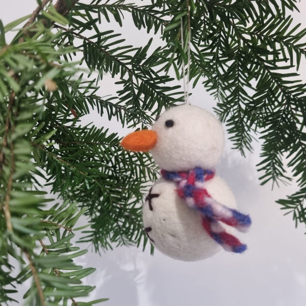 Felt Wool Snowman Ornament Cat Toy – Handmade Christmas Tree Decor & Cat Wand Toy – Eco-Friendly 2-in-1 Holiday Gift